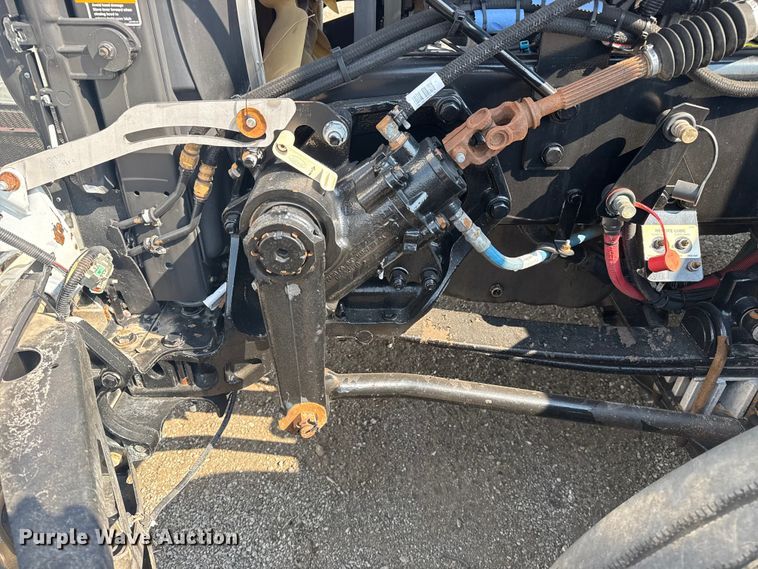 image for item EG1230 2011 Peterbilt  386 semi truck