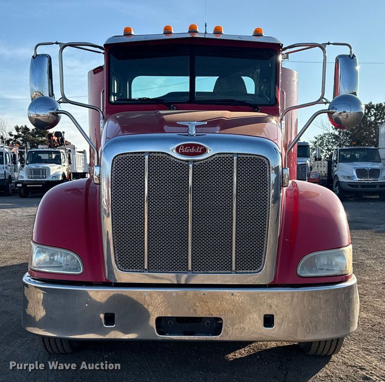 CAMIóN 2012 PETERBILT