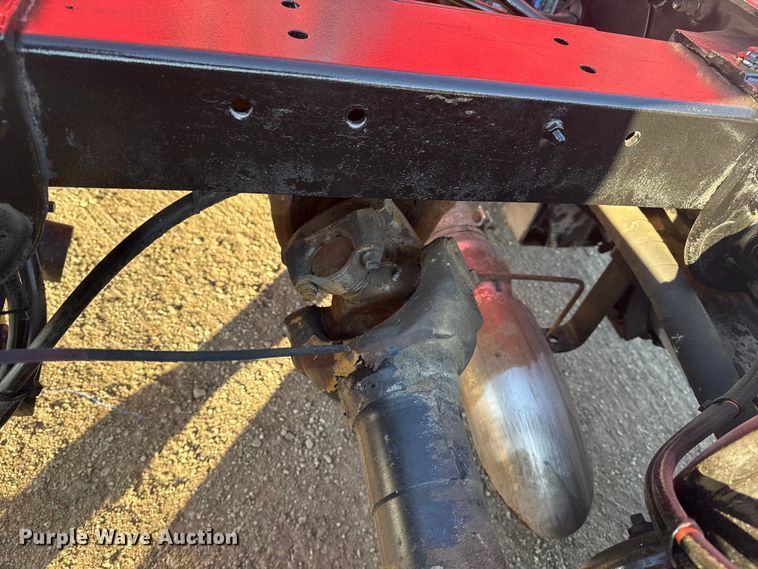 image for item EG1865 2012 Peterbilt 384 semi truck