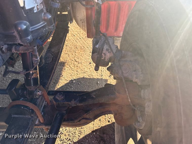 image for item EG1865 2012 Peterbilt 384 semi truck