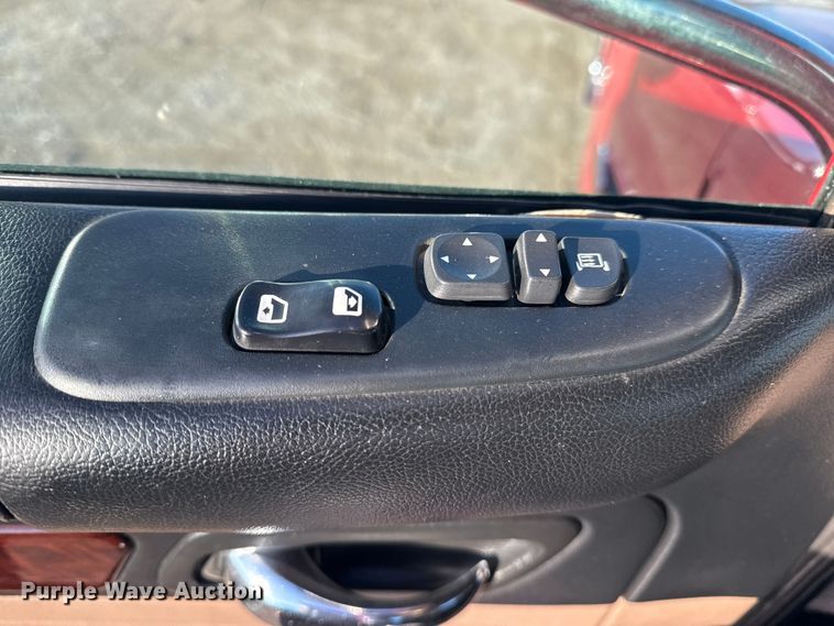 image for item EG1865 2012 Peterbilt 384 semi truck