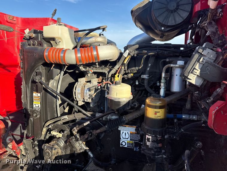 image for item EG1865 2012 Peterbilt 384 semi truck