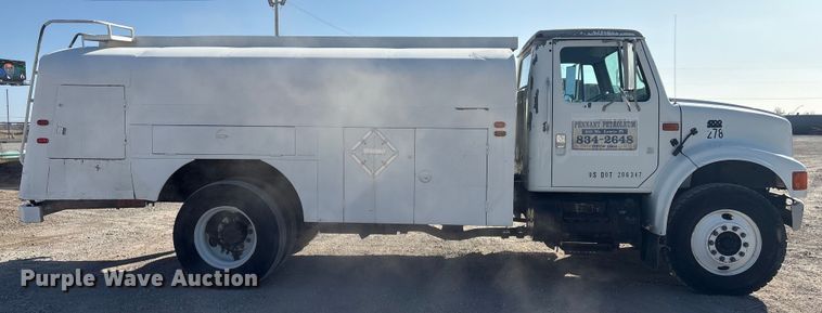 image for item EG8323 1994 International 4700 tank truck