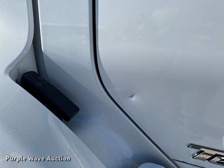 image for item EM2475 2016 Kenworth T680 semi truck