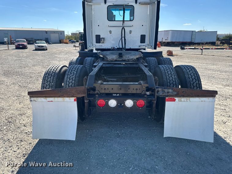 image for item EM2475 2016 Kenworth T680 semi truck