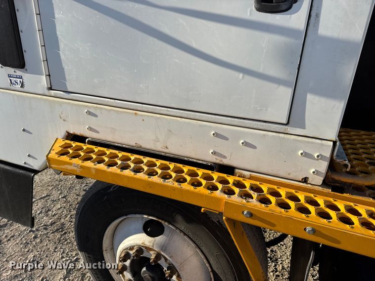 image for item EN0788 2014 Kalmar Ottawa yard truck