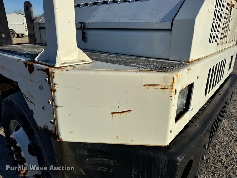 image for item EN0788 2014 Kalmar Ottawa yard truck