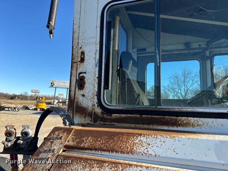 image for item EN0788 2014 Kalmar Ottawa yard truck