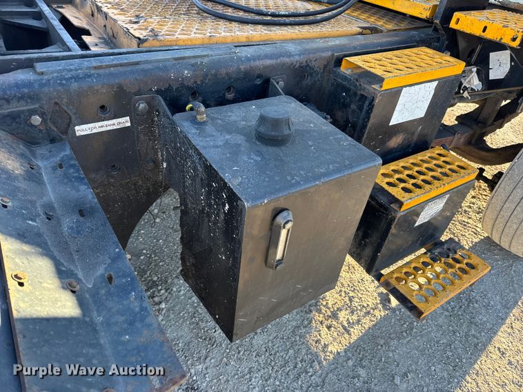 image for item EN0788 2014 Kalmar Ottawa yard truck