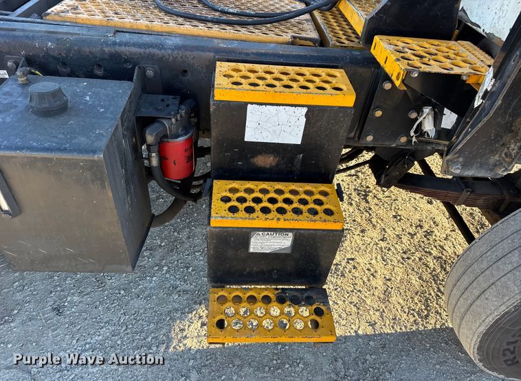 image for item EN0788 2014 Kalmar Ottawa yard truck