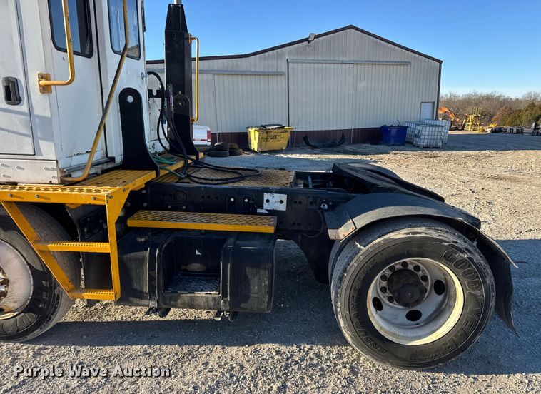 image for item EN0788 2014 Kalmar Ottawa yard truck