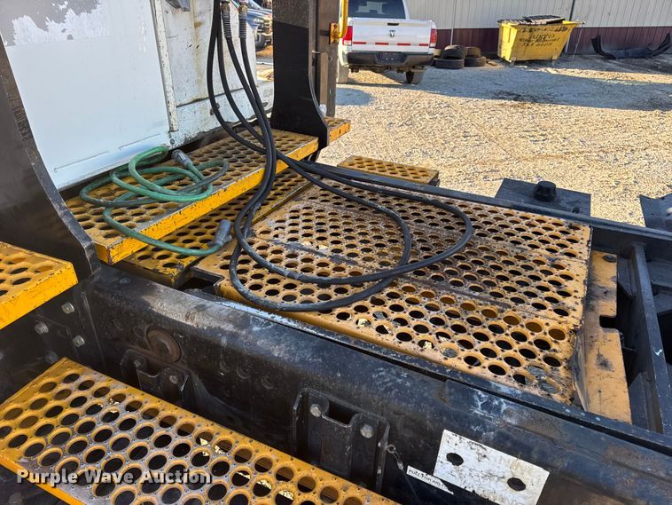 image for item EN0788 2014 Kalmar Ottawa yard truck