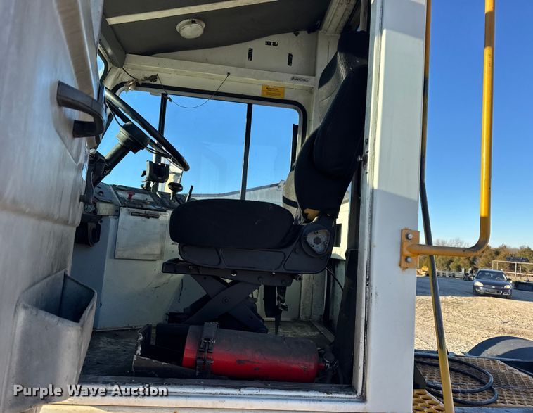 image for item EN0788 2014 Kalmar Ottawa yard truck