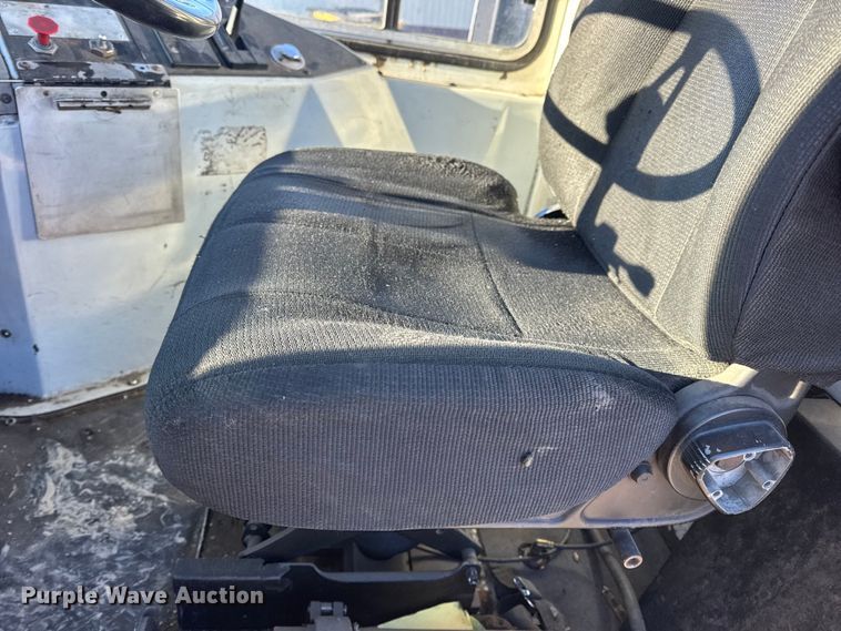 image for item EN0788 2014 Kalmar Ottawa yard truck