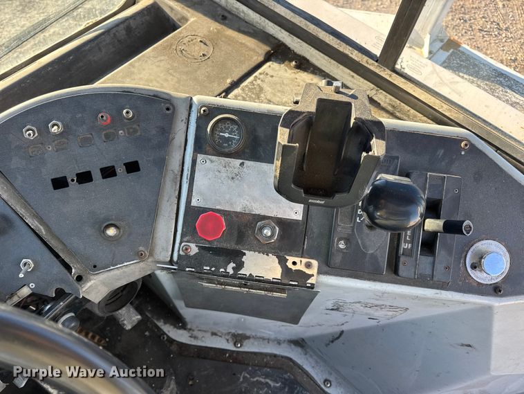 image for item EN0788 2014 Kalmar Ottawa yard truck