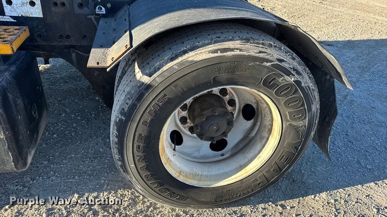 image for item EN0788 2014 Kalmar Ottawa yard truck