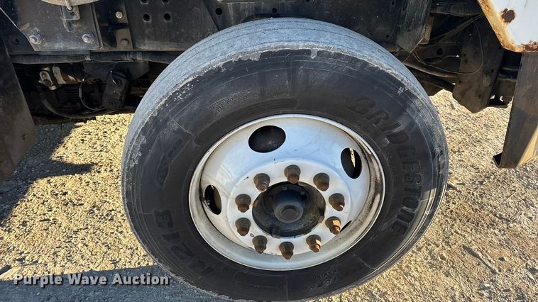 image for item EN0788 2014 Kalmar Ottawa yard truck