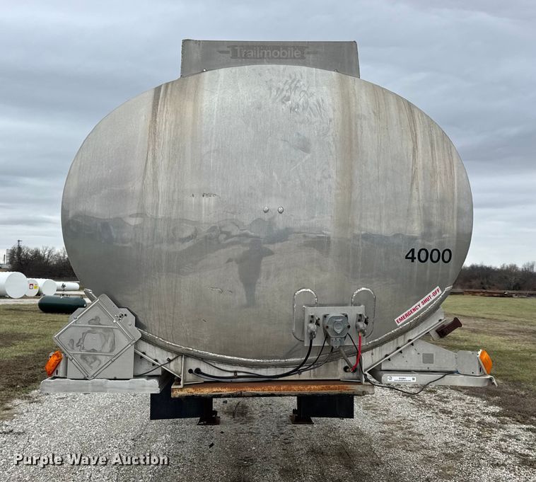 image for item EN0801 2011 Pullman Trailmobile F15S-42CI tank trailer