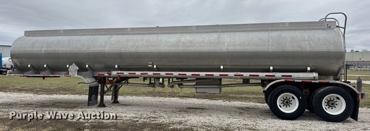 image for item EN0801 2011 Pullman Trailmobile F15S-42CI tank trailer