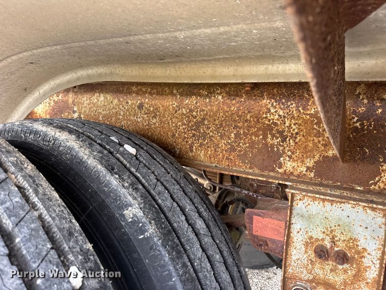 image for item EN0801 2011 Pullman Trailmobile F15S-42CI tank trailer