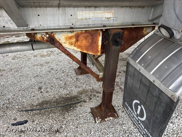 image for item EN0801 2011 Pullman Trailmobile F15S-42CI tank trailer