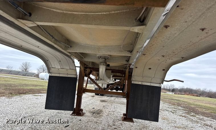 image for item EN0801 2011 Pullman Trailmobile F15S-42CI tank trailer