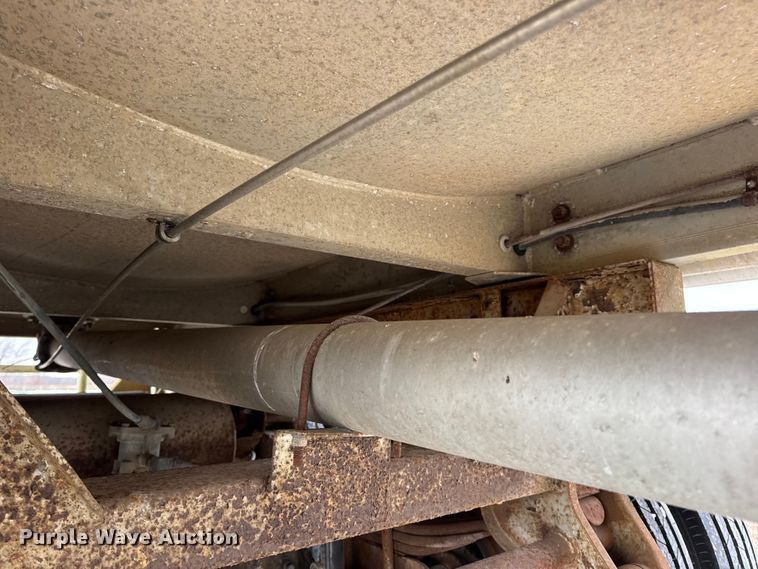 image for item EN0801 2011 Pullman Trailmobile F15S-42CI tank trailer