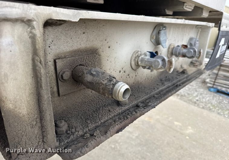 image for item EN0802 2008 Travis Body & Trailer, Inc. end dump trailer