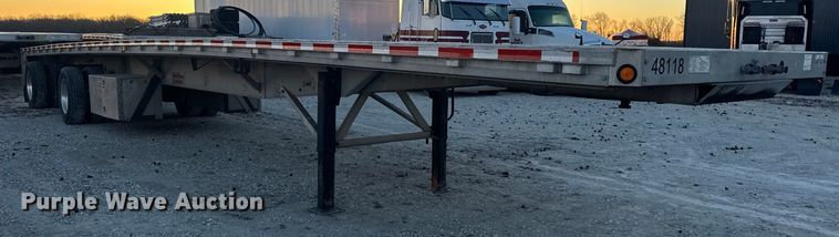 image for item EN0815 2006 Reitnouer MaxMiser flatbed trailer