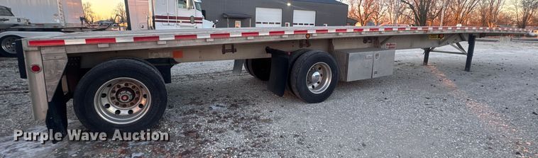 image for item EN0815 2006 Reitnouer MaxMiser flatbed trailer