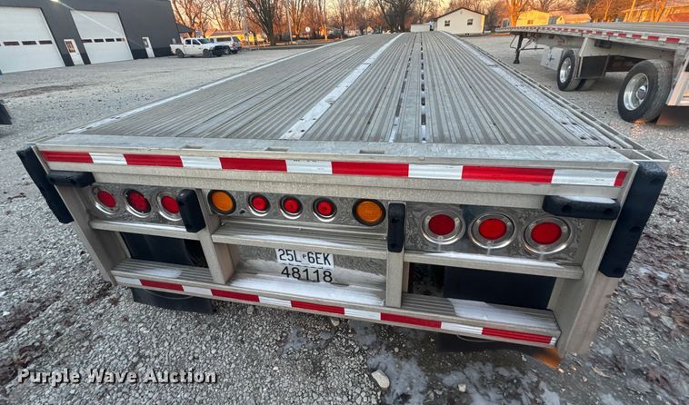 image for item EN0815 2006 Reitnouer MaxMiser flatbed trailer
