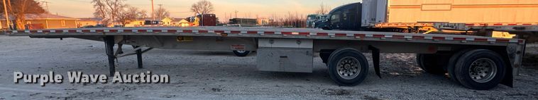 image for item EN0815 2006 Reitnouer MaxMiser flatbed trailer