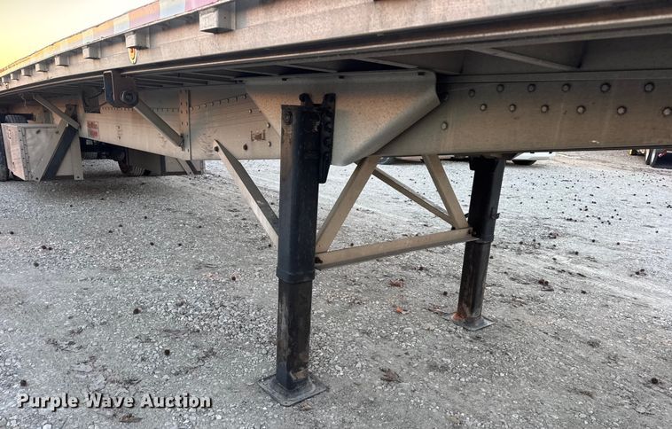 image for item EN0815 2006 Reitnouer MaxMiser flatbed trailer