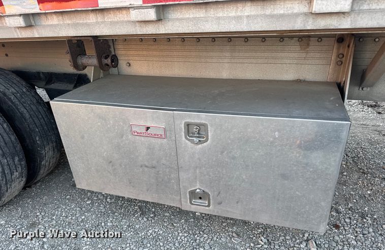 image for item EN0815 2006 Reitnouer MaxMiser flatbed trailer