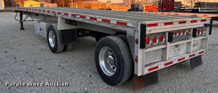image for item EN0816 2006 Reitnouer MaxMiser flatbed trailer