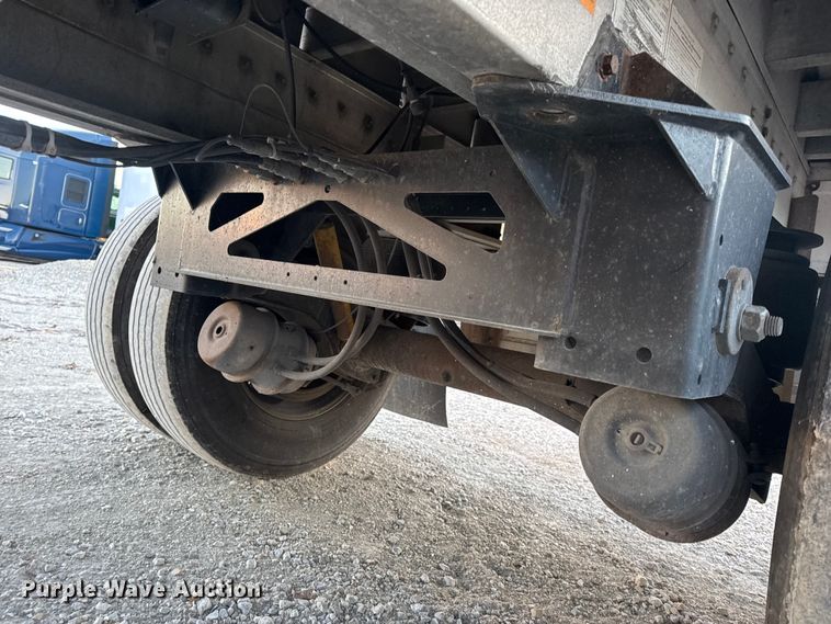 image for item EN0816 2006 Reitnouer MaxMiser flatbed trailer