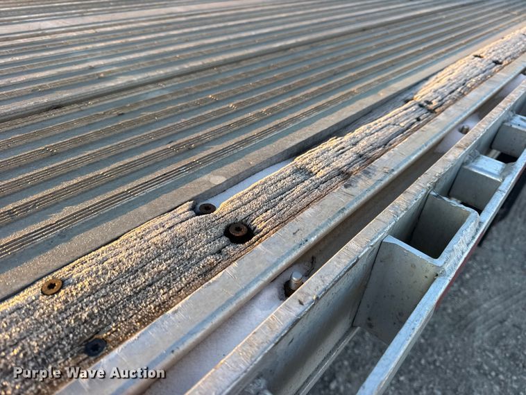 image for item EN0816 2006 Reitnouer MaxMiser flatbed trailer