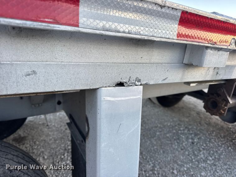 image for item EN0816 2006 Reitnouer MaxMiser flatbed trailer