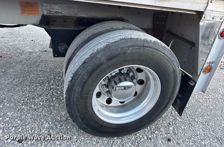 image for item EN0816 2006 Reitnouer MaxMiser flatbed trailer