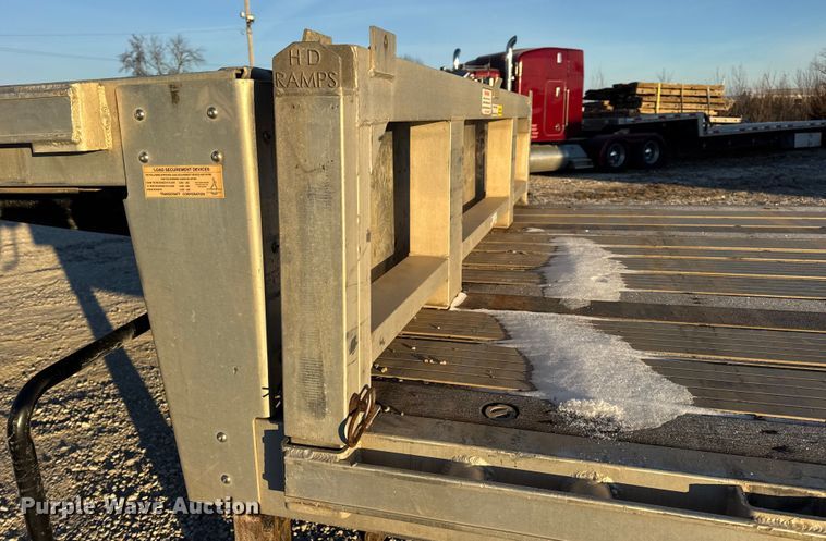 image for item EN0817 2019 Transcraft 554C drop deck trailer