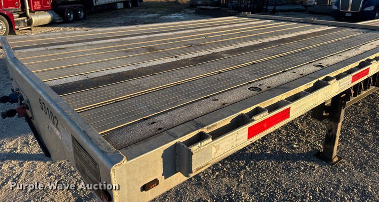 image for item EN0817 2019 Transcraft 554C drop deck trailer