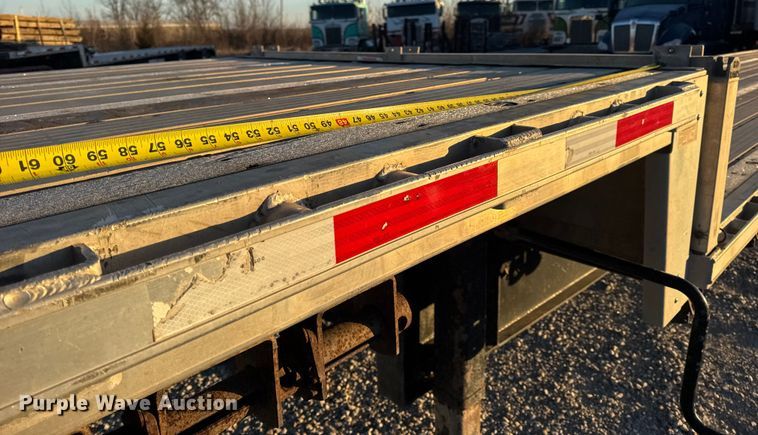 image for item EN0817 2019 Transcraft 554C drop deck trailer