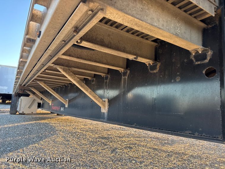 image for item EN0817 2019 Transcraft 554C drop deck trailer