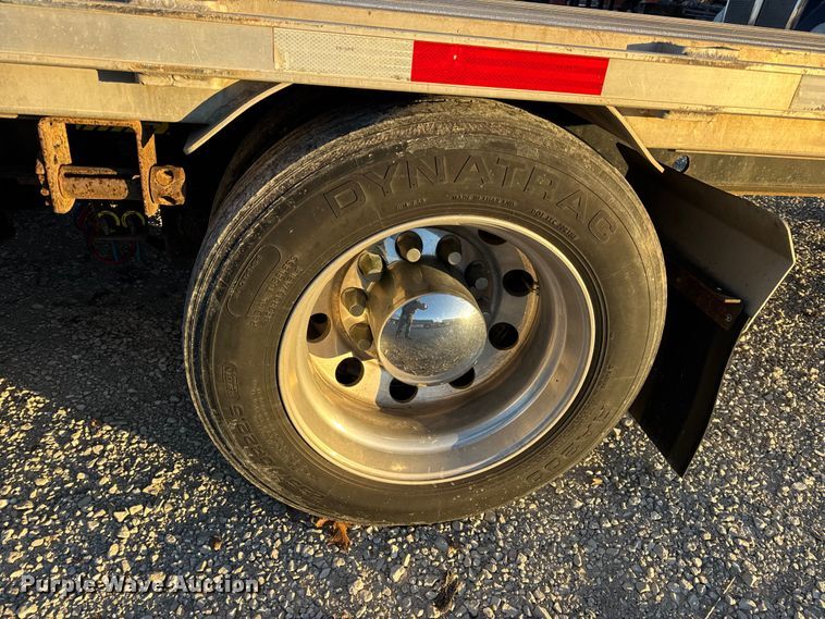 image for item EN0817 2019 Transcraft 554C drop deck trailer