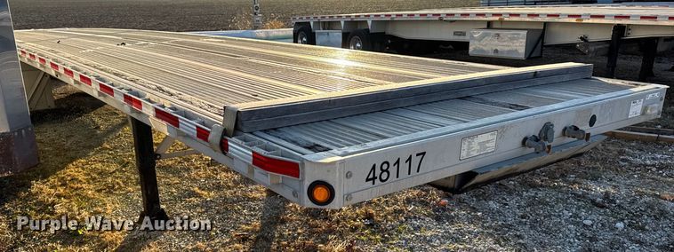 image for item EN0818 2006 Reitnouer MaxMiser flatbed trailer