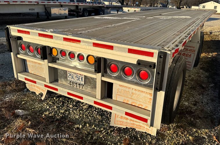 image for item EN0818 2006 Reitnouer MaxMiser flatbed trailer