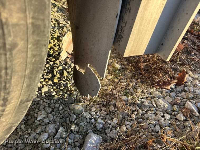 image for item EN0818 2006 Reitnouer MaxMiser flatbed trailer