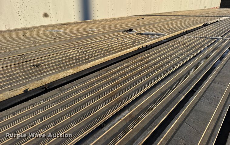 image for item EN0818 2006 Reitnouer MaxMiser flatbed trailer