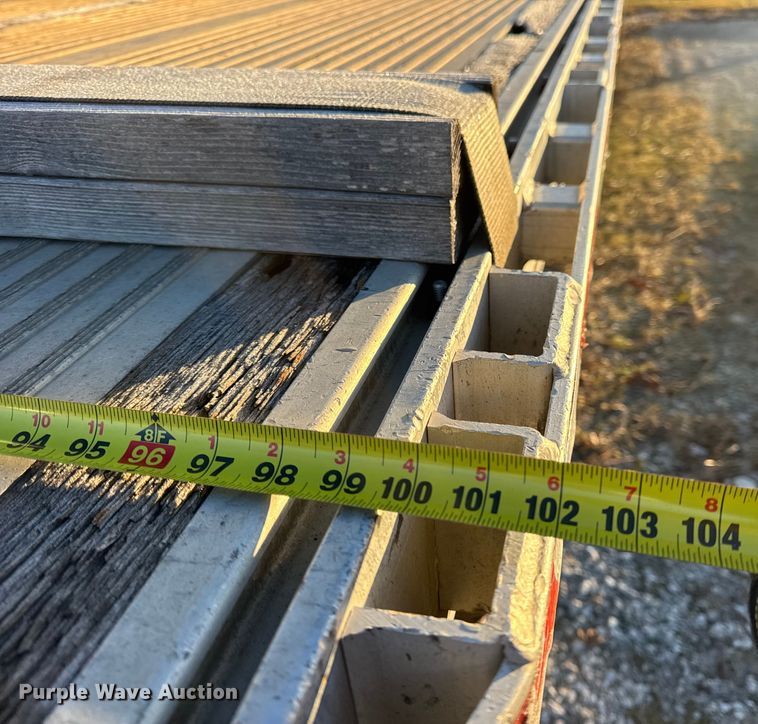 image for item EN0818 2006 Reitnouer MaxMiser flatbed trailer