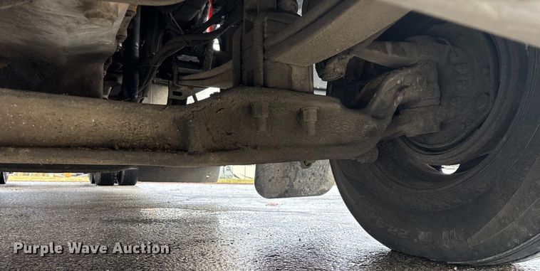 image for item EN5935 2005 Peterbilt 379 semi truck